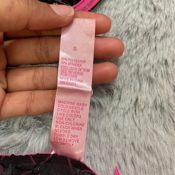 Pink/Black Bra Set - Picture 14 of 16